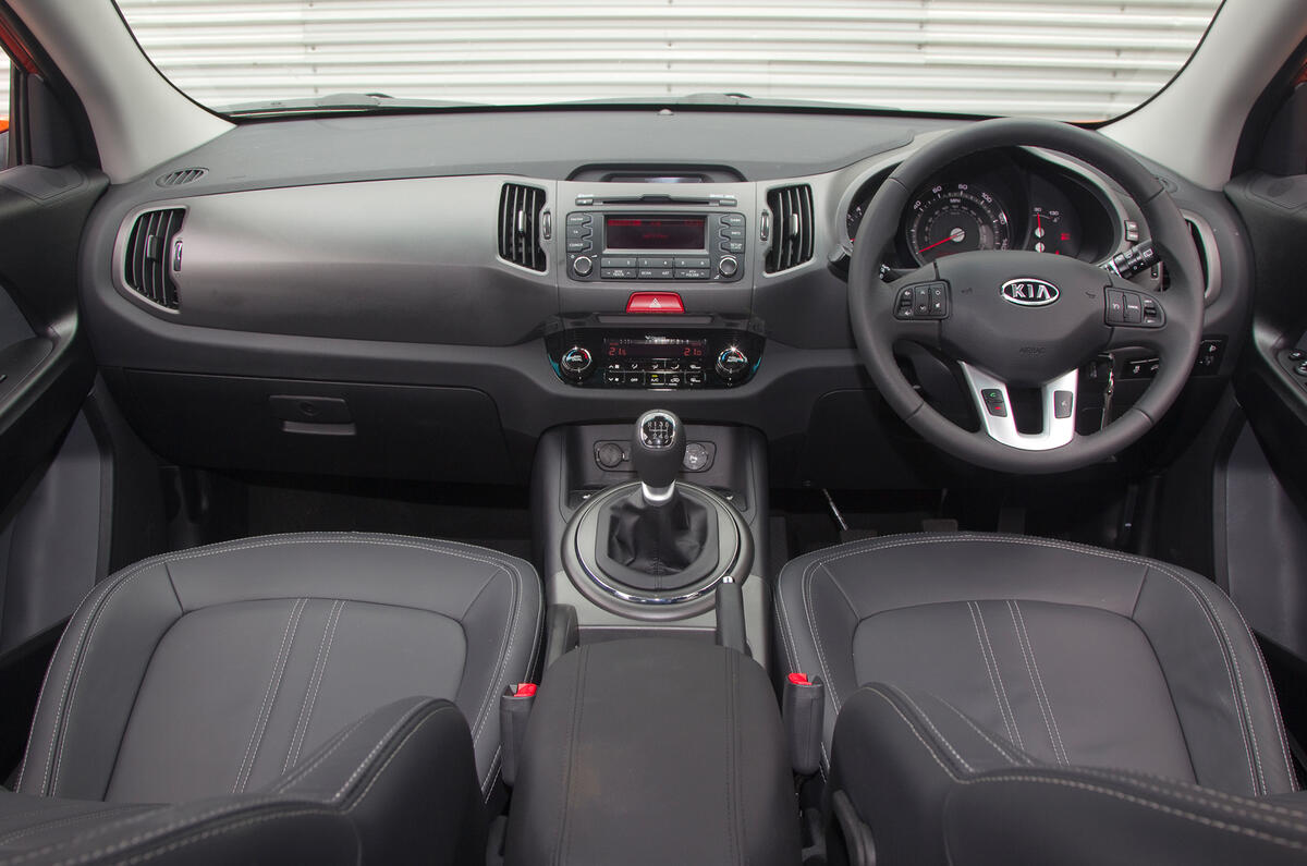 Kia Sportage 2010-2016 interior | Autocar Kia Sportage 2010-2016 interior | Autocar