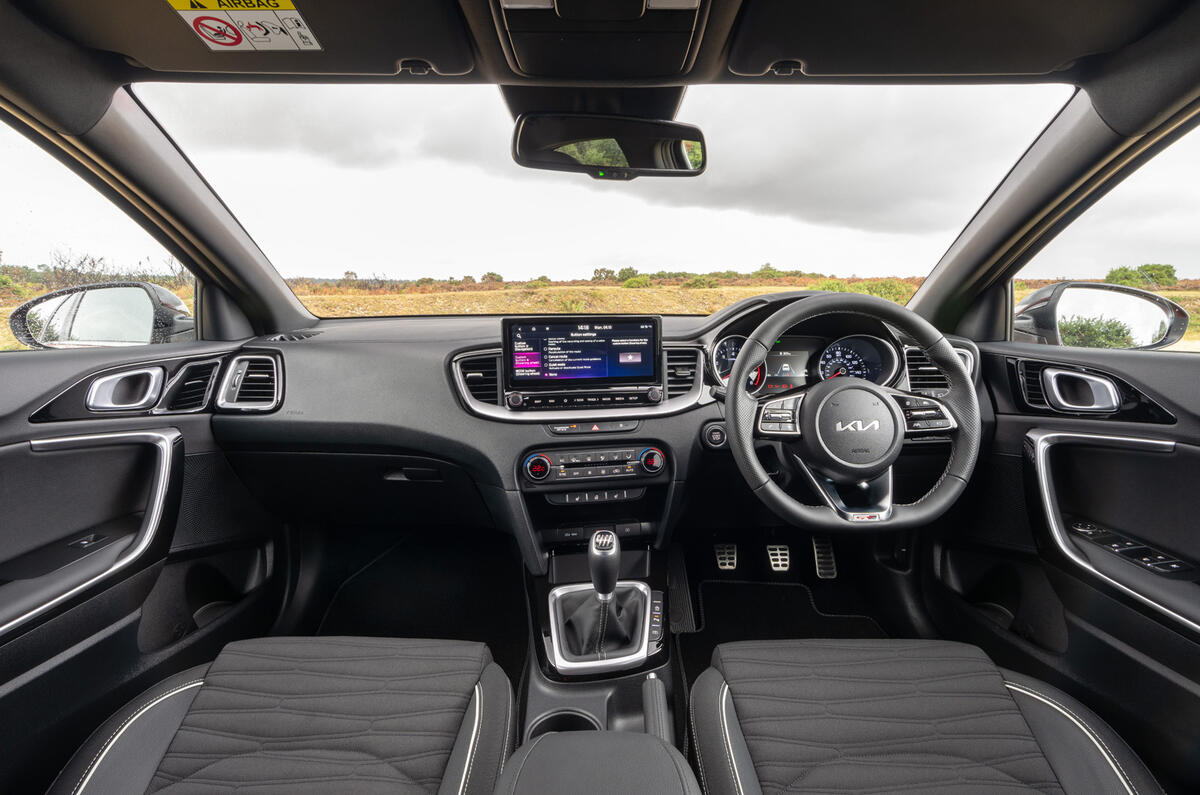 Kia Ceed Critique de l'intérieur avant