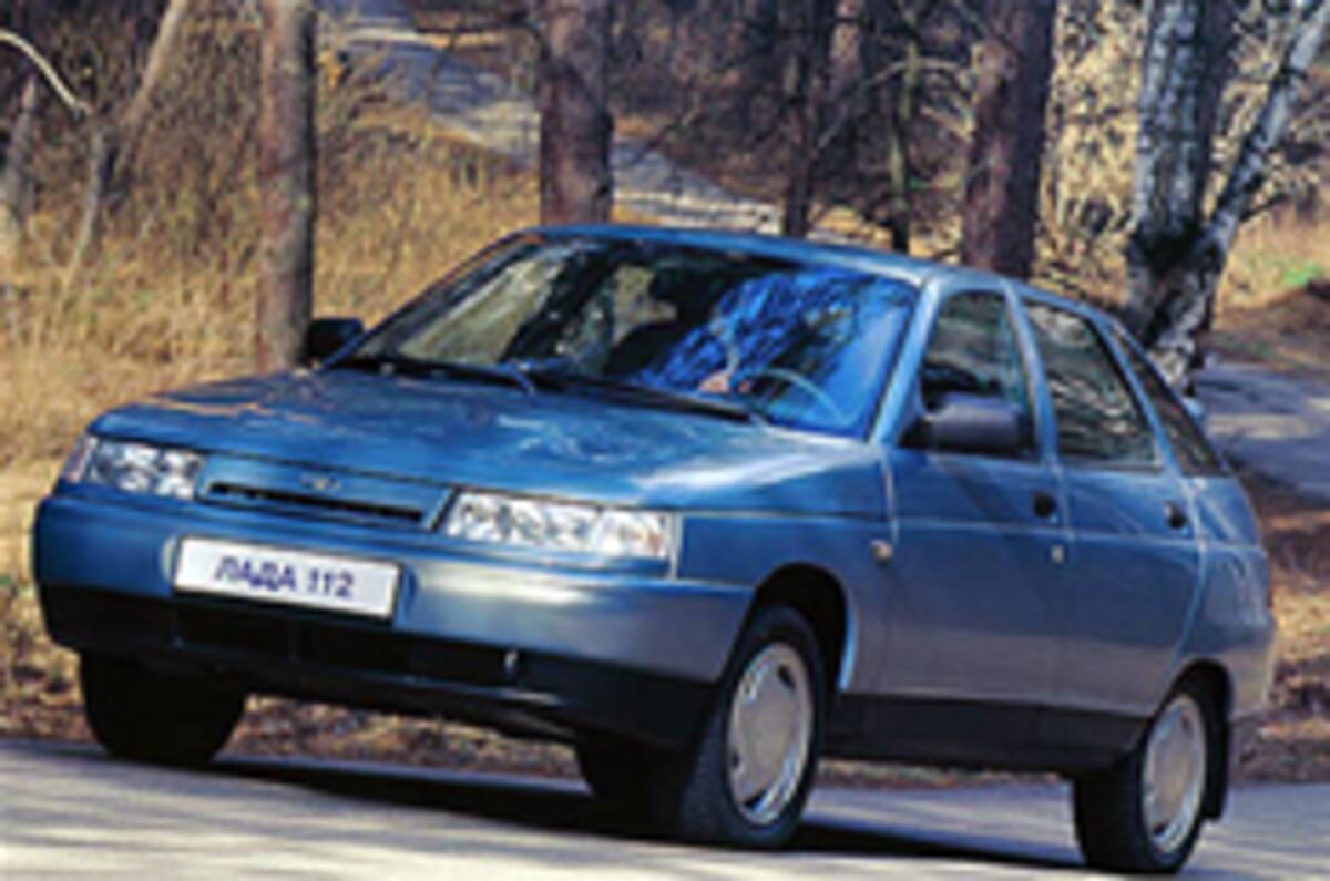 Lada cuts 27,600 jobs