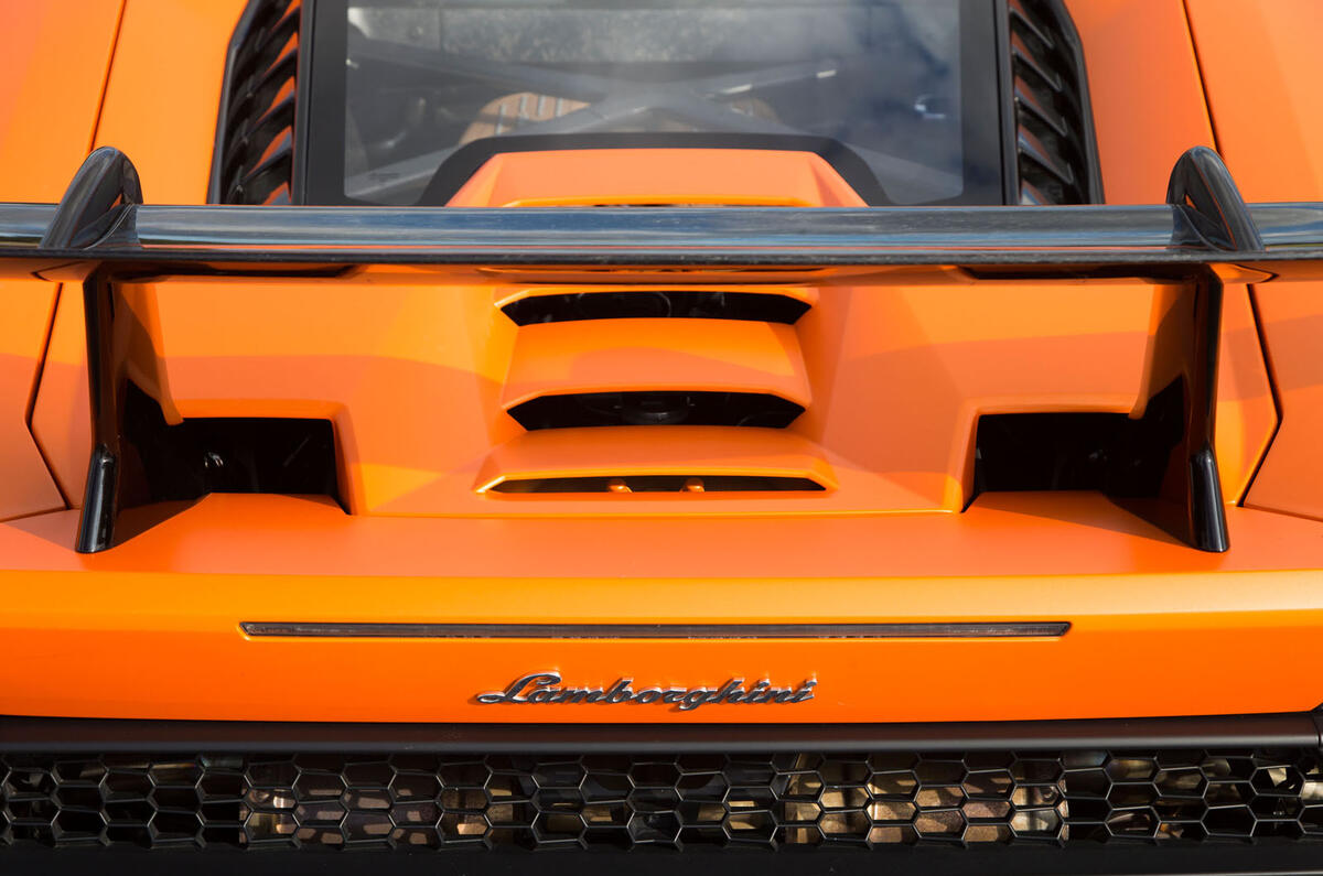 Lamborghini Huracán Performante engine cover