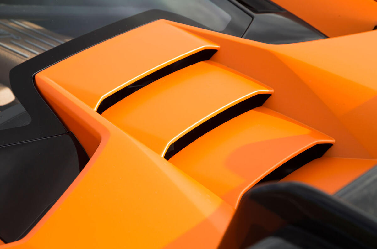 Lamborghini Huracán Performante engine vents