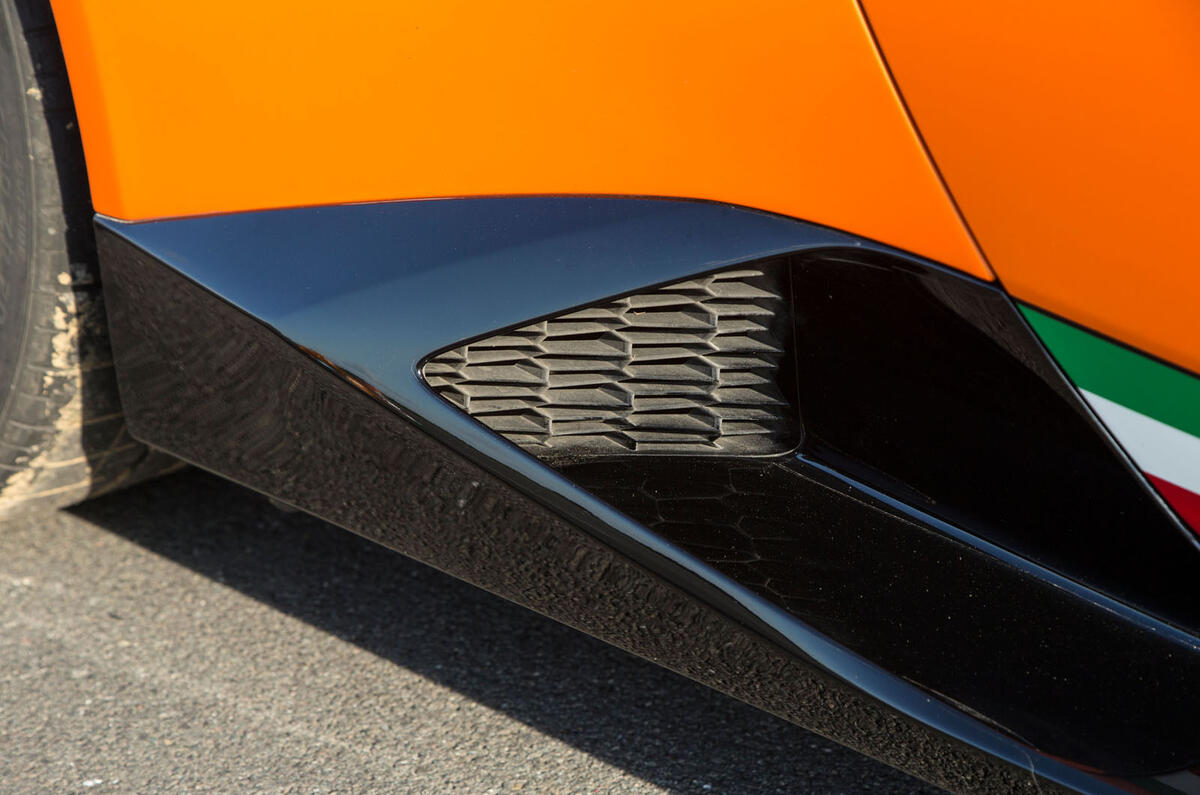 Lamborghini Huracán Performante low air intake