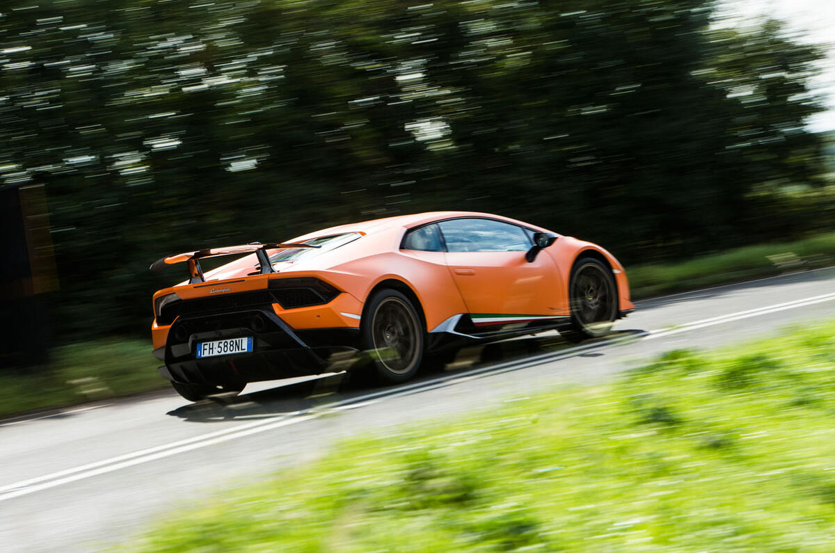 Lamborghini Huracán Performante rear cornering