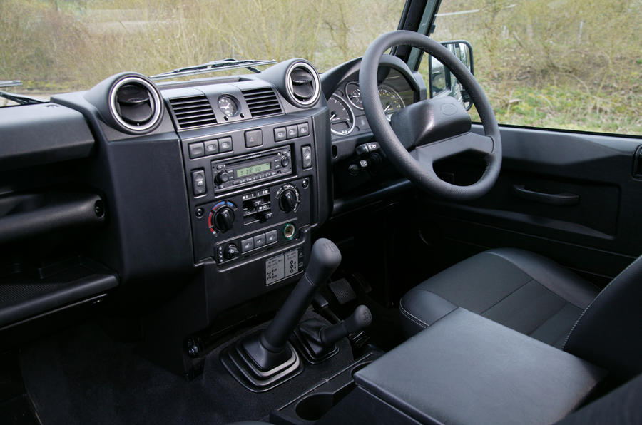 Land Rover Defender 1983-2016 interior 