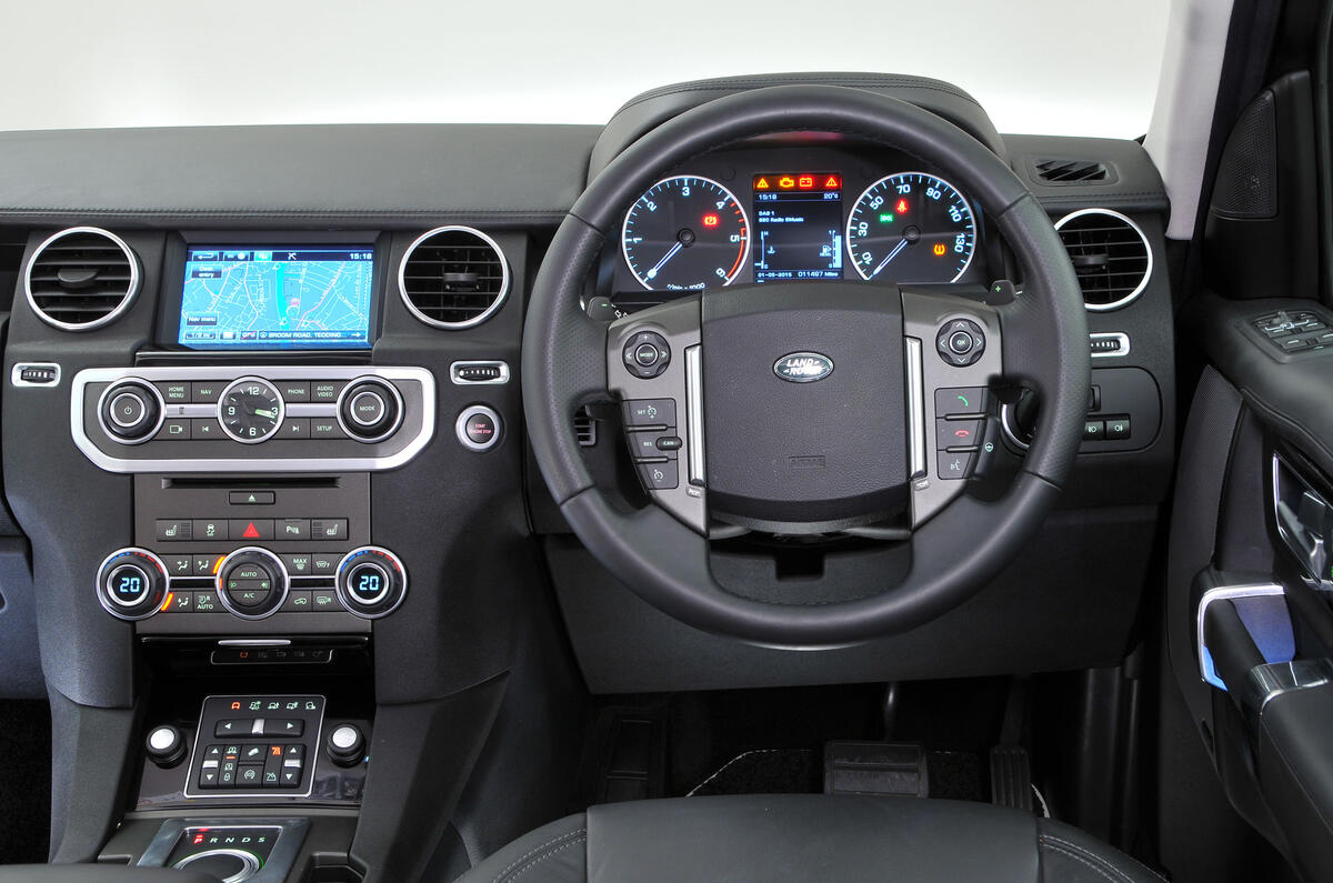 Tableau de bord du Land Rover Discovery