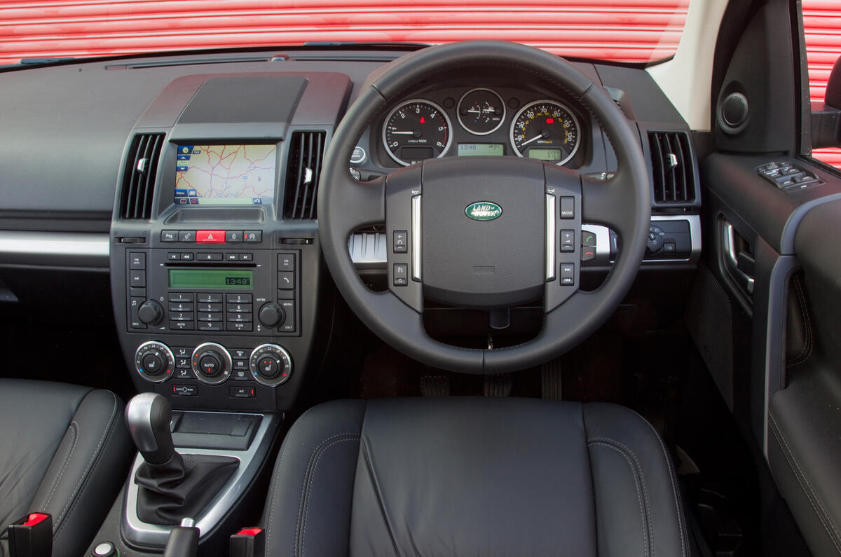 Land Rover Freelander 2003 2014 Interior Autocar