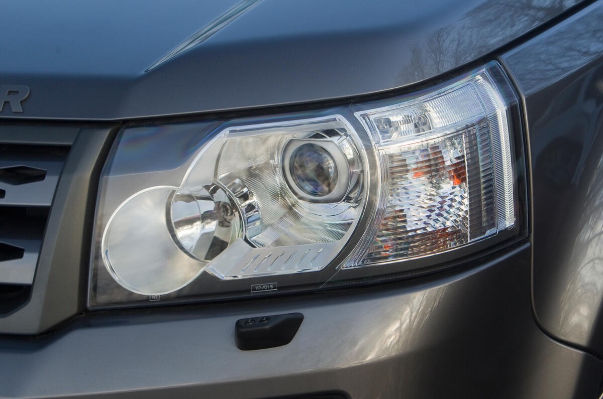 2003 land rover discovery 2 headlights