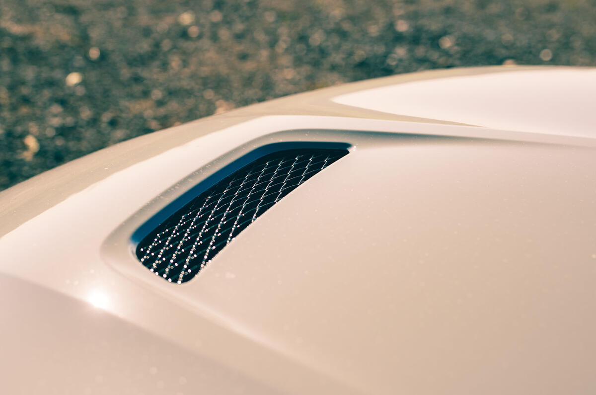 Aérateur de capot de la Lexus RCF Ultimate 2024 3