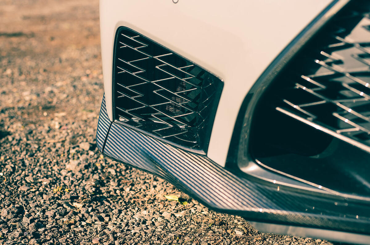 Lexus RCF Ultimate 2024 splitter carbone 5