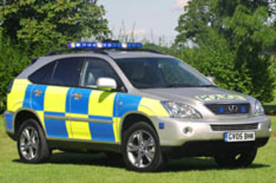 Police go for hybrid Lexus