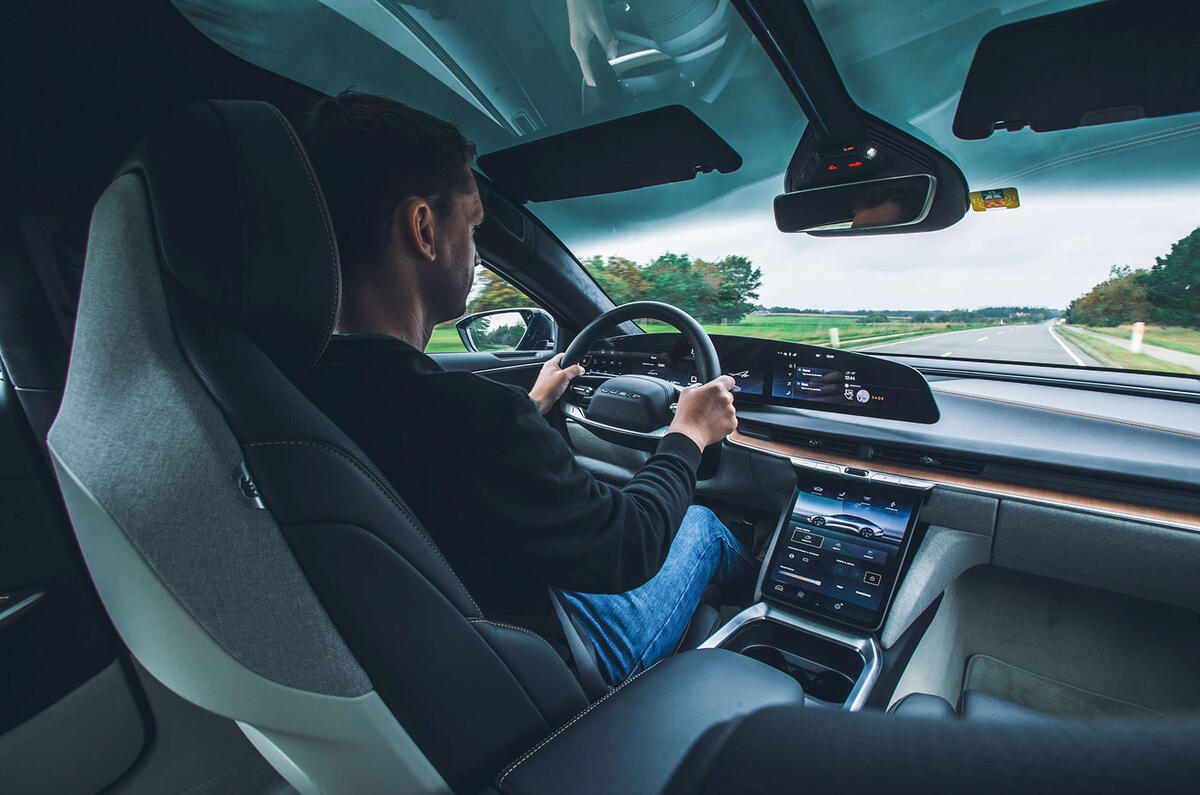 lucid air 2023 review 005 driving