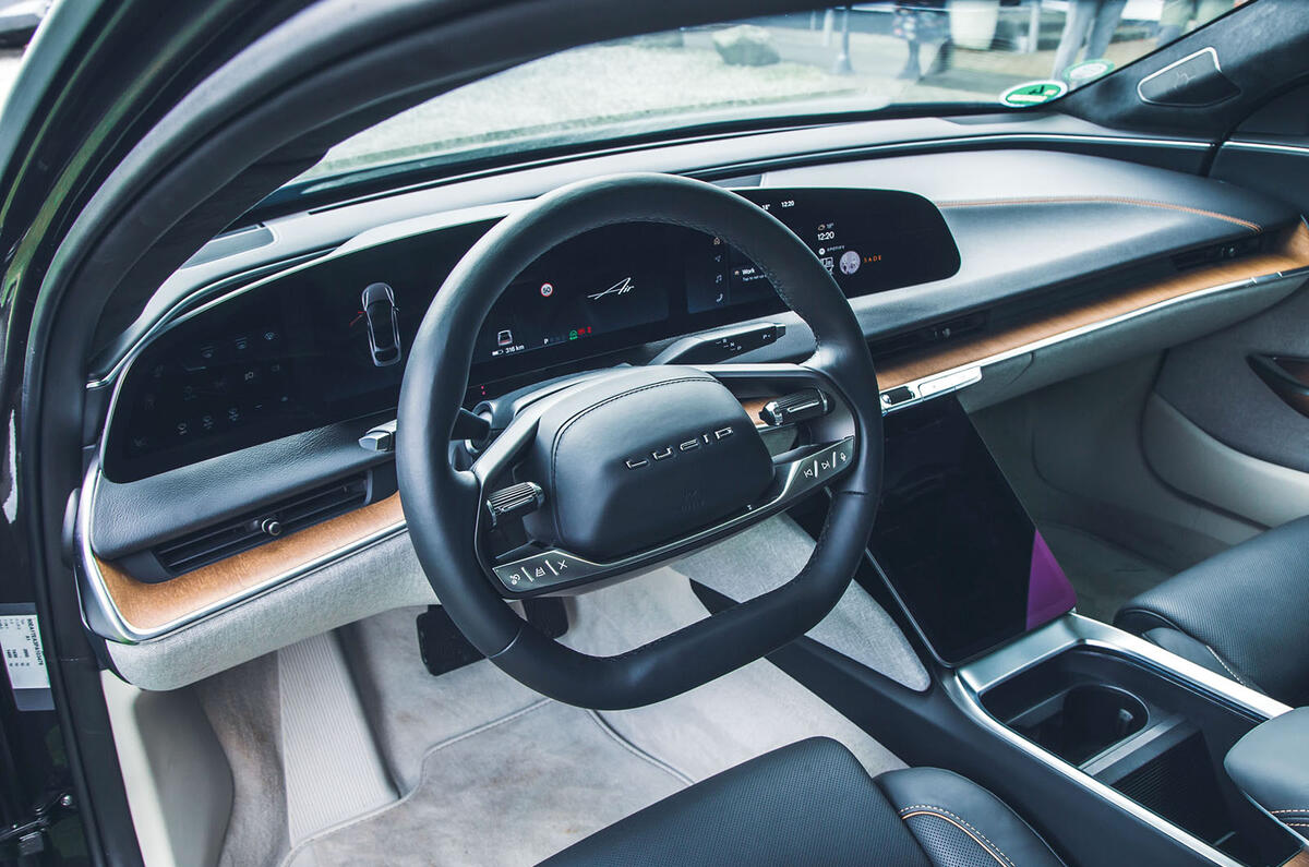 lucid air 2023 review 008 interior