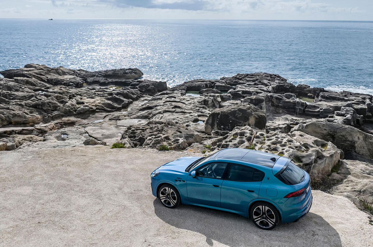 maserati grecale foglore review 2024 14 static