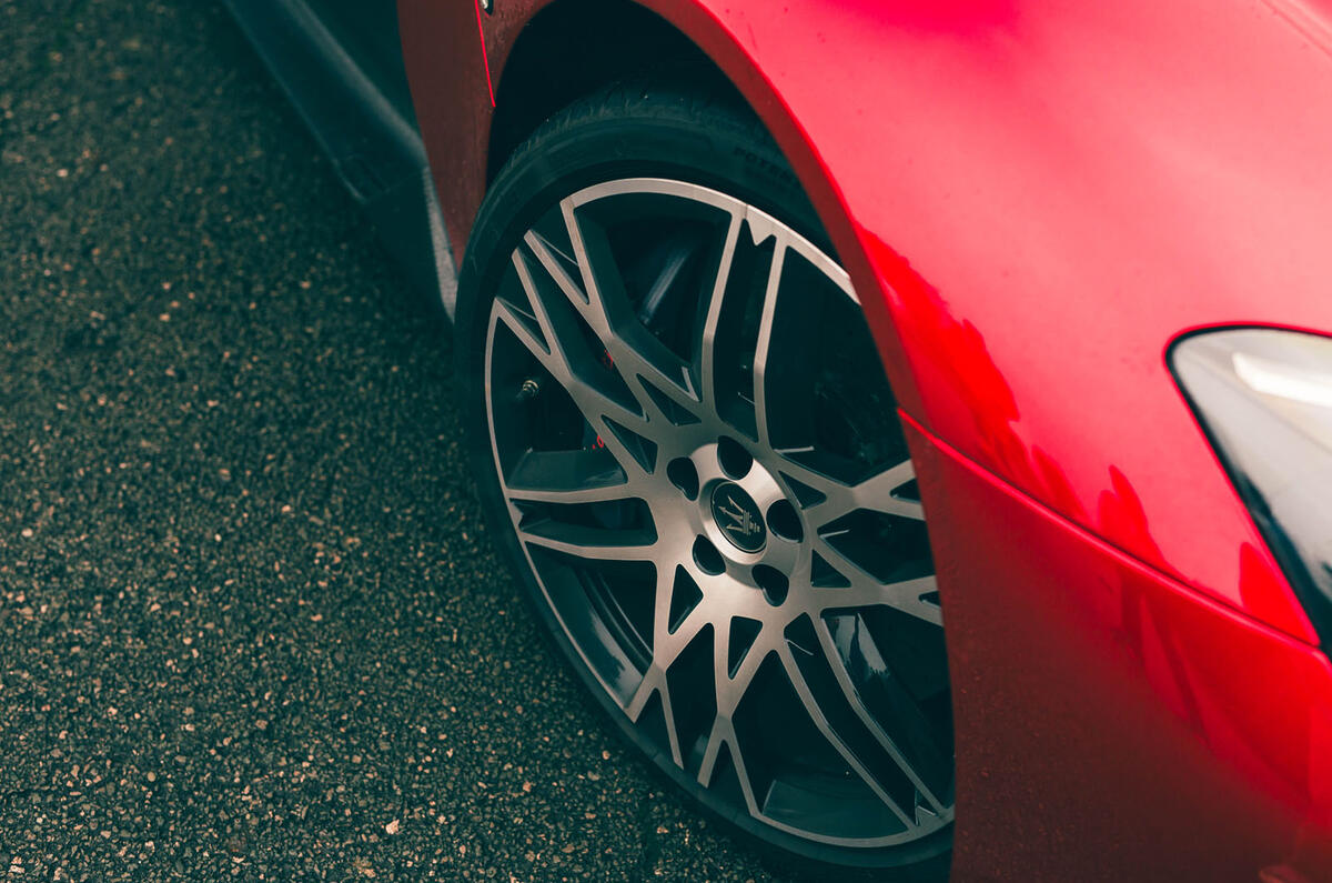 Maserati MC20 Celio avis 2024 05 roue