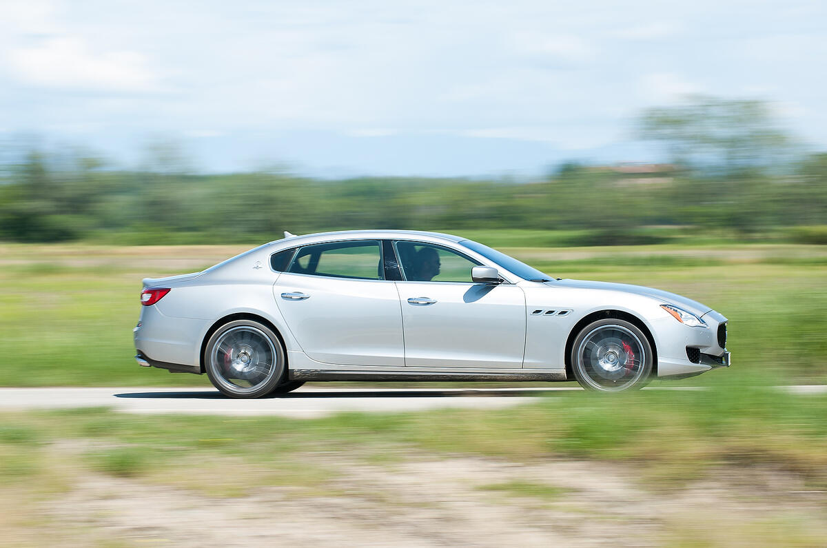 Maserati Quattroporte side profile