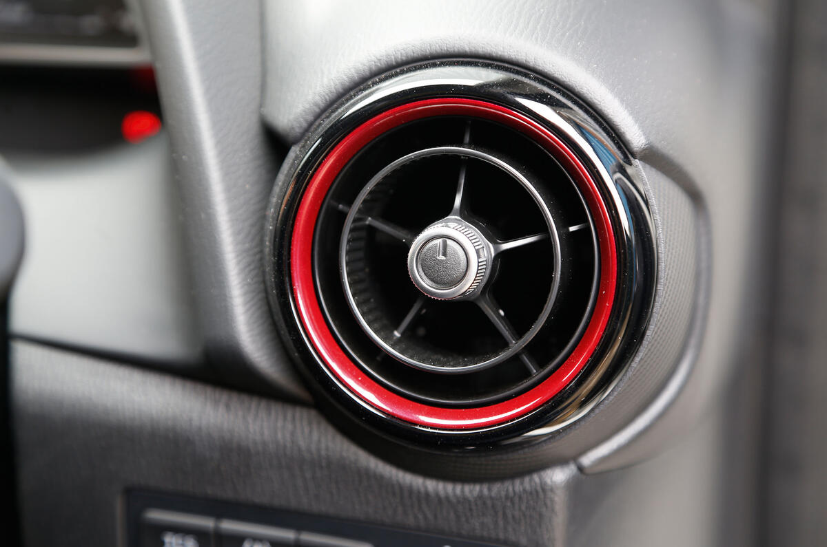 Mazda CX-3 air vents
