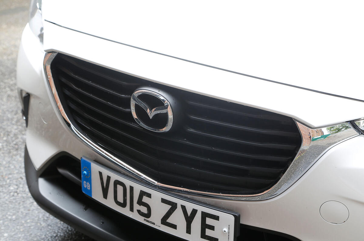 Mazda CX-3 front grille