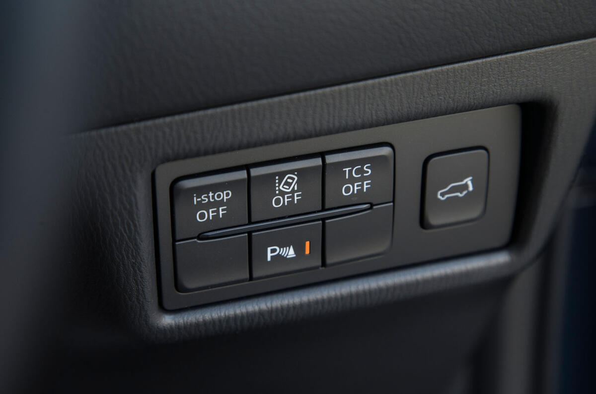 Mazda CX-5 switchgear