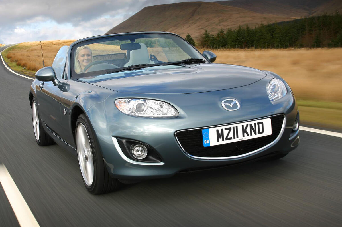 Mazda MX-5 stays rear-wheel drive