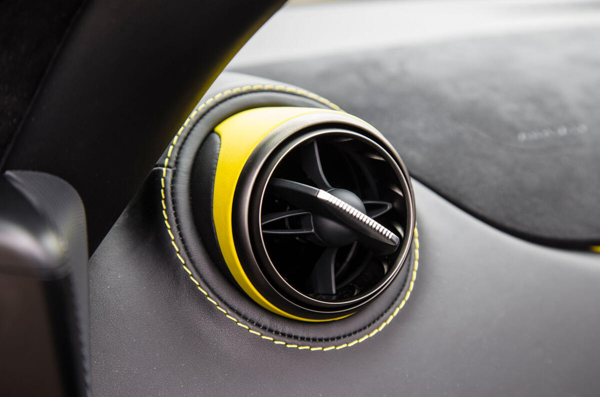 McLaren 720S air vents