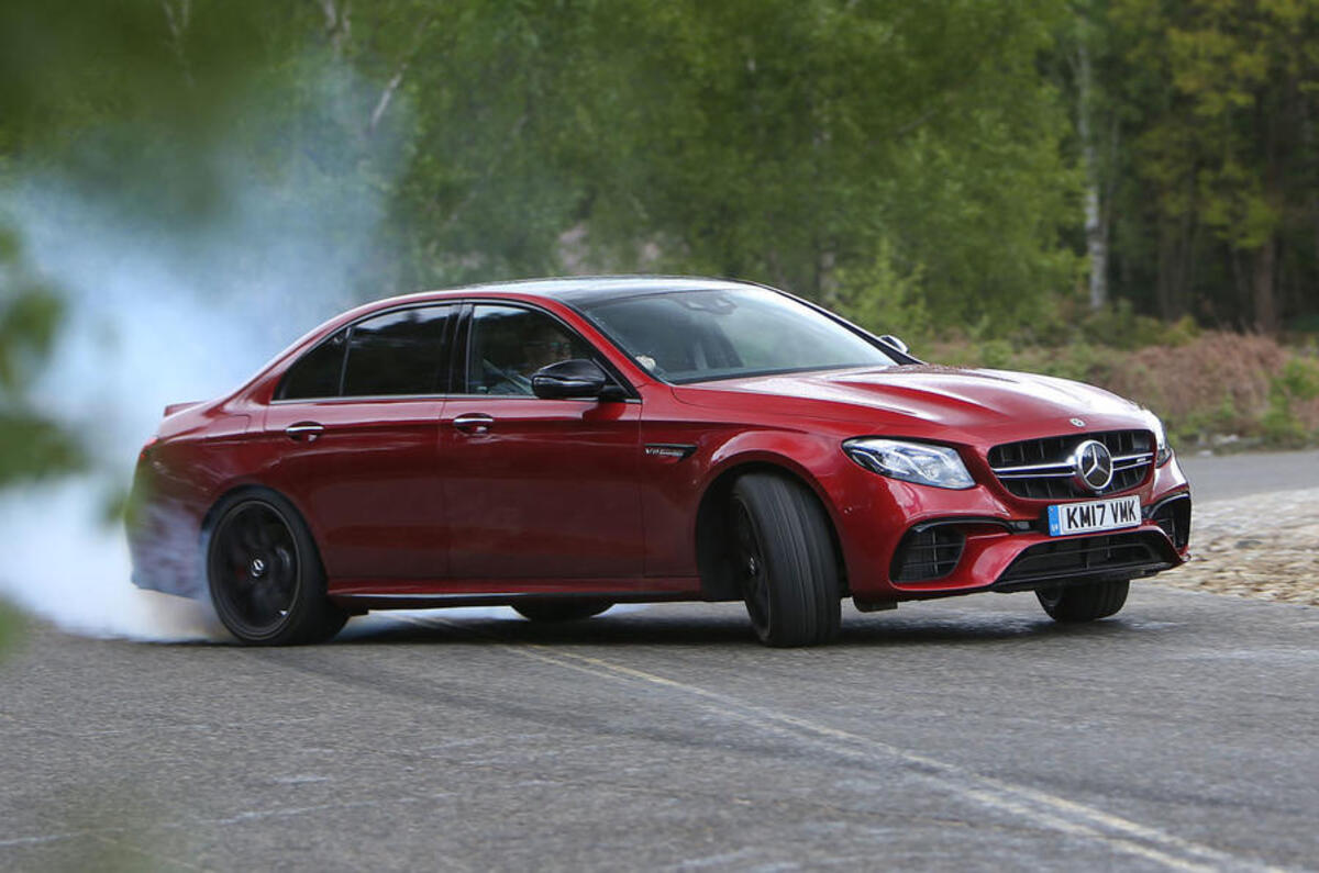 Mercedes-AMG E 63 drifting
