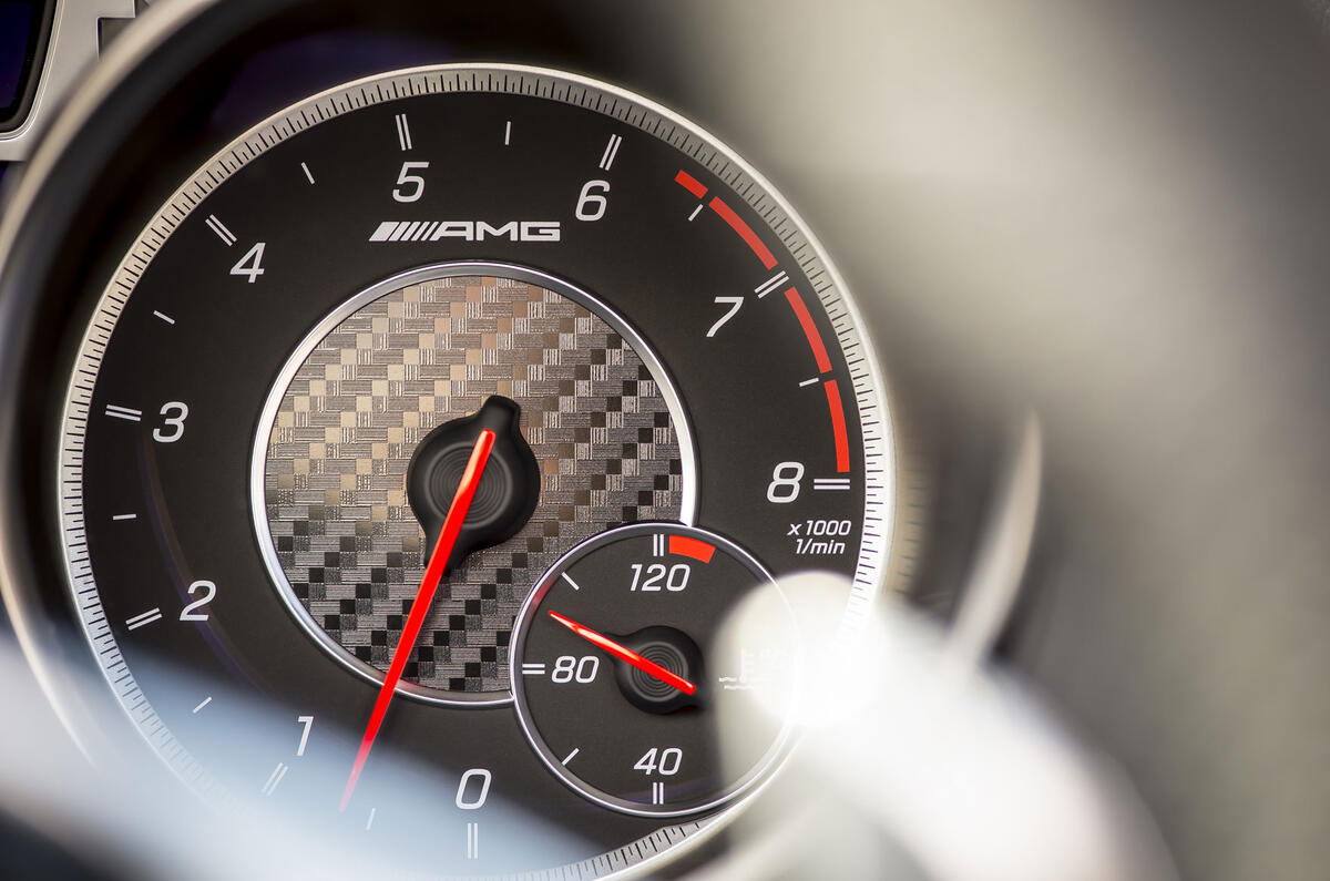 Mercedes-AMG SL 63 instrument cluster