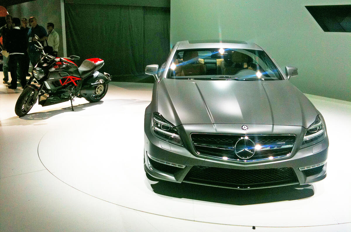 Mercedes-AMG 'to buy Ducati'