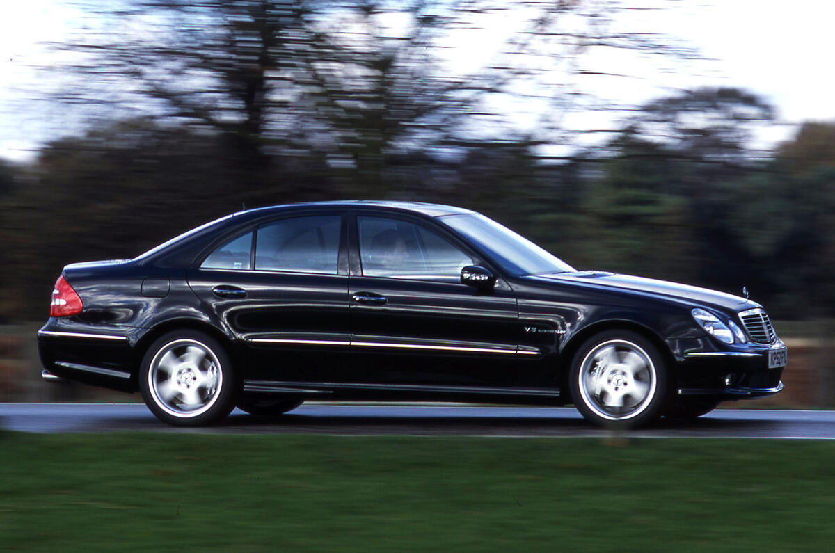 Мерседес е5 5 amg