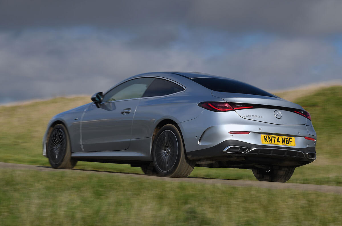 Mercedes Benz CLE 300e compte-rendu 2024 03 panoramique arrière