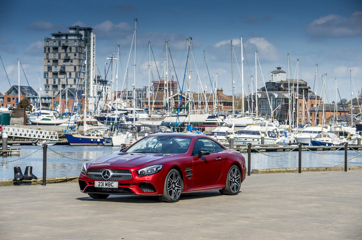 4 star Mercedes-Benz SL 