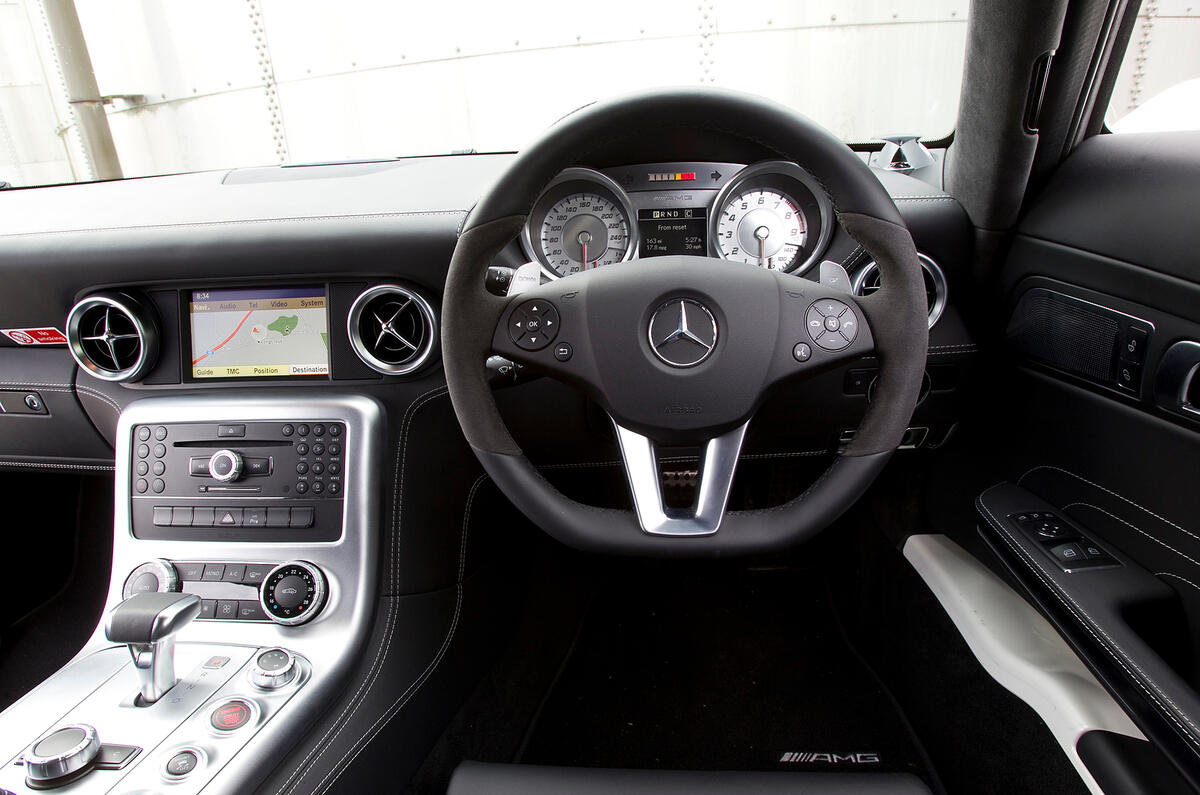 Mercedes Amg Sls 2010 2015 Interior Autocar