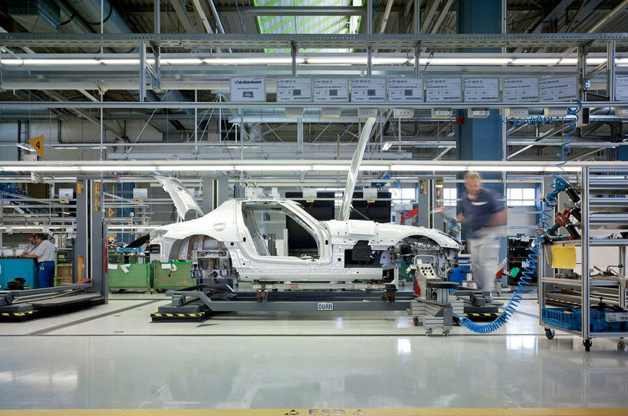 Mercedes SLS production begins