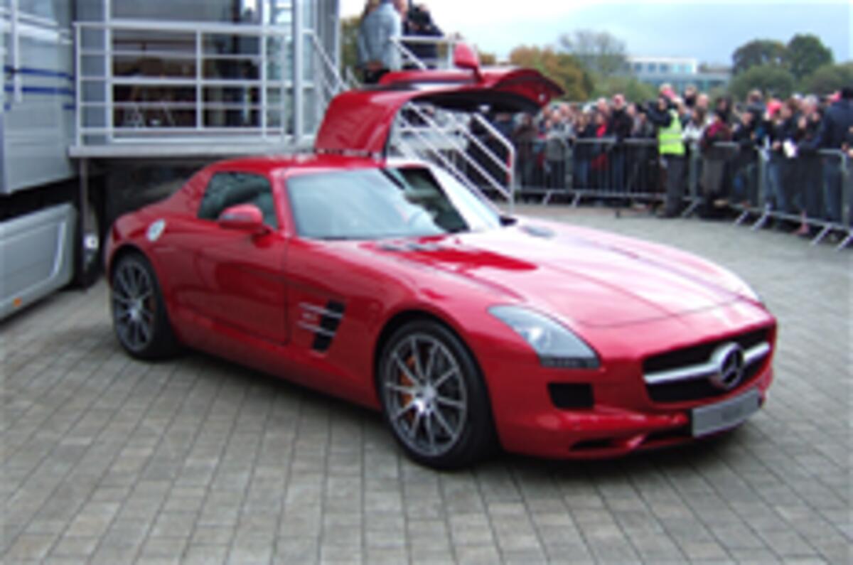 Mercedes SLS makes UK debut