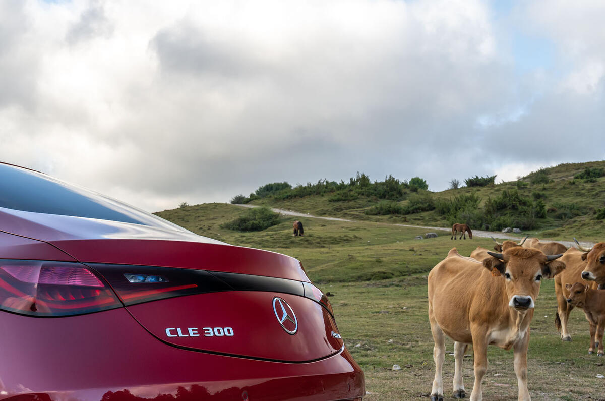 mercedes cle review 202307 badge