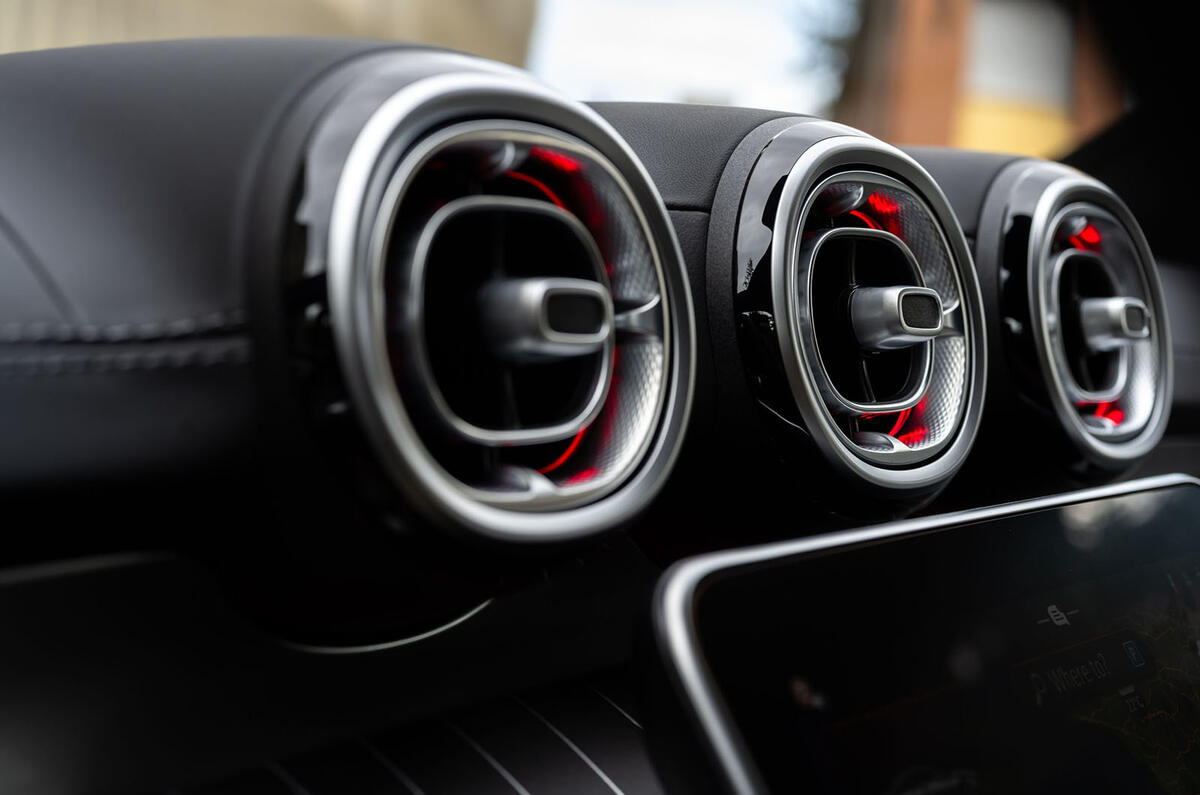mercedes cle review 202312 vents