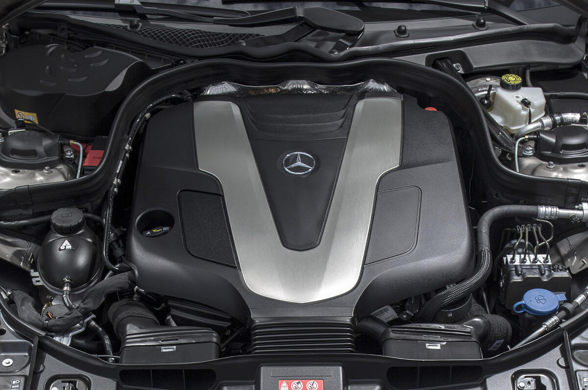 Двигатель cls 350d