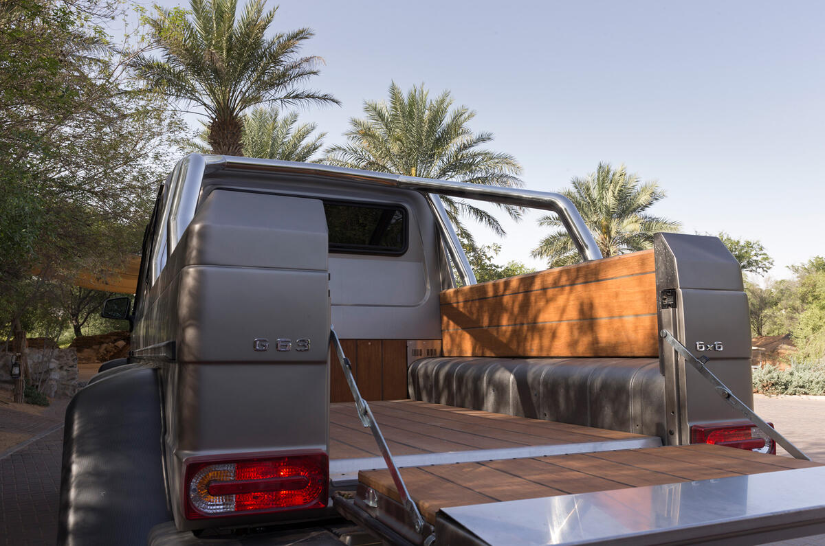 The tailgate on the Mercedes-AMG G 63 6x6 creates a flat rear deck