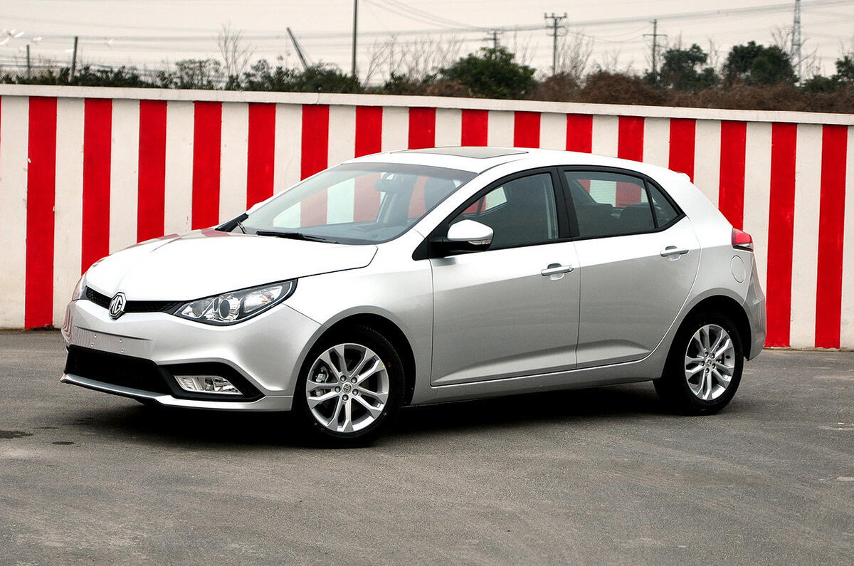 New MG 5 spied undisguised | Autocar