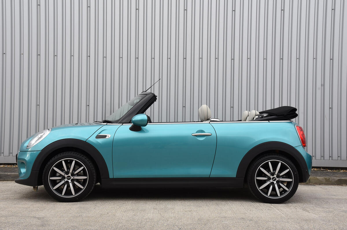 ground proper test (2019) Autocar Convertible Review Mini ground proper test (2019) Autocar Convertible Review Mini