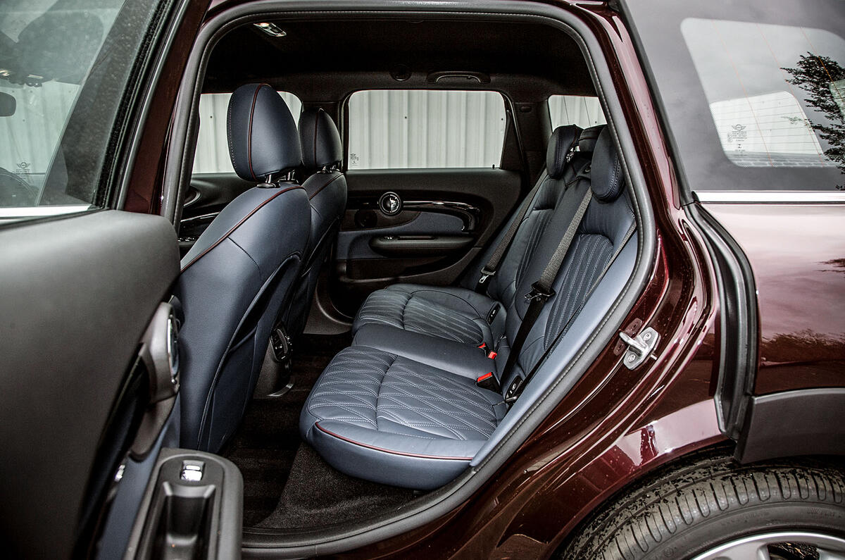 Mini Clubman interior Autocar