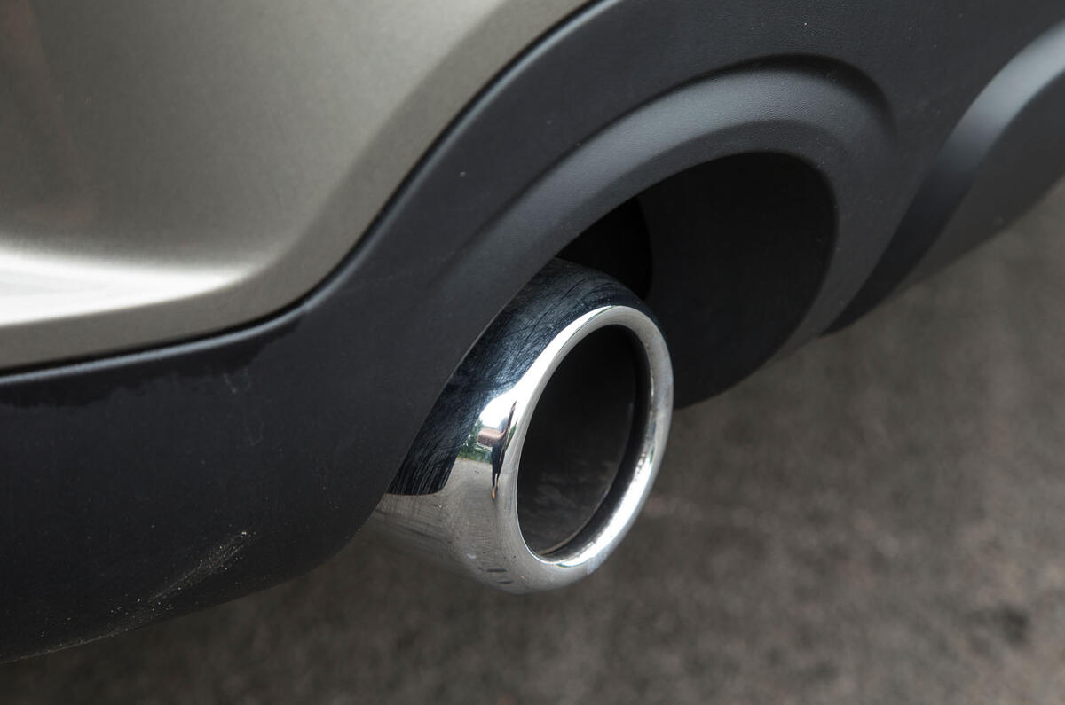 Mini Countryman S E All4 chrome exhaust