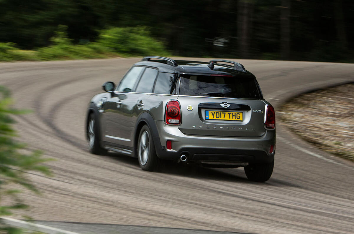 Mini Countryman S E All4 rear cornering