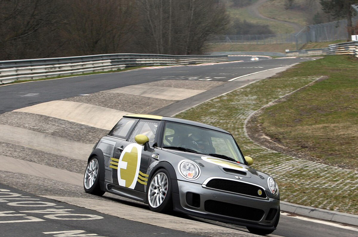 Mini E Race tackles the 'Ring