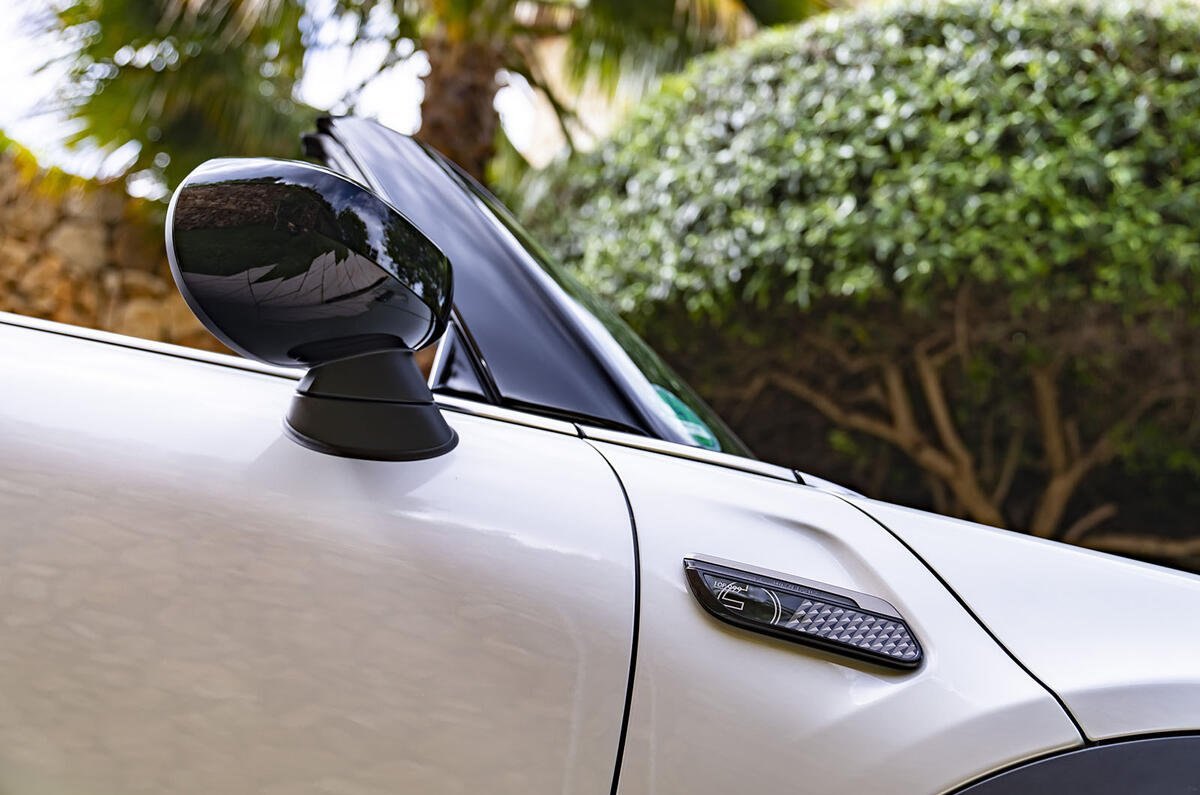 mini electric convertible review 10 badge