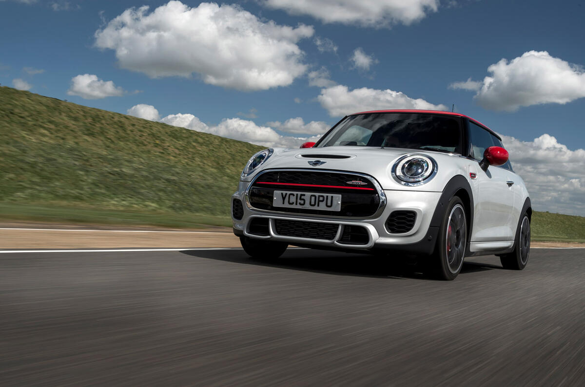 2015 Mini Cooper S 5 Door Automatic Review