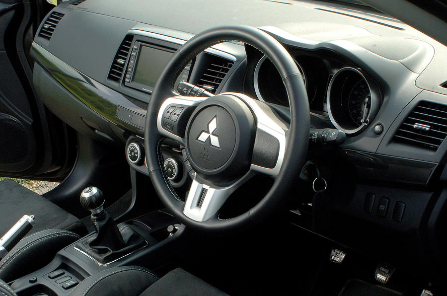 Mitsubishi Evo X 2008 2011 Interior Autocar