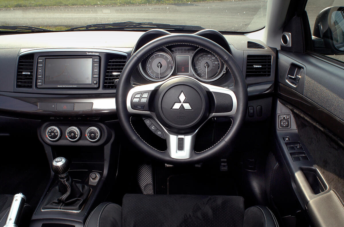 Mitsubishi Evo X 2008 2011 Interior Autocar