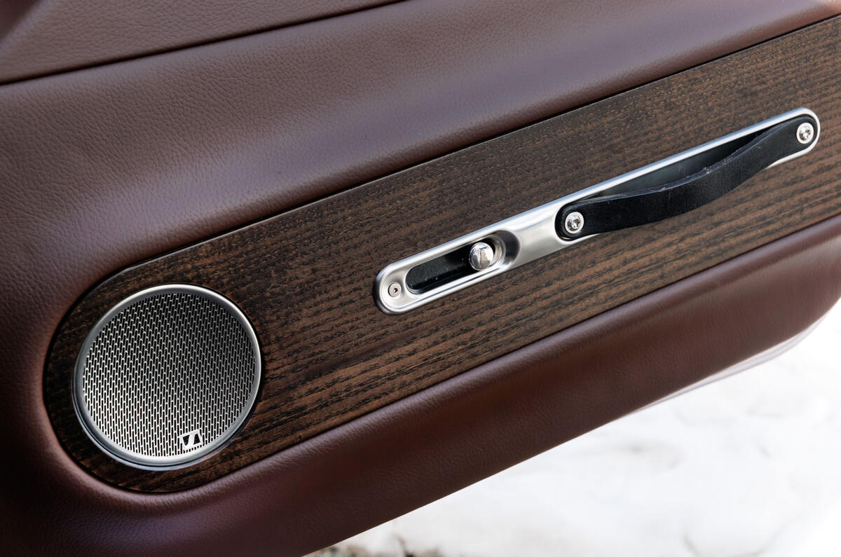 Morgan Supersport 2025 Review détail de porte 074
