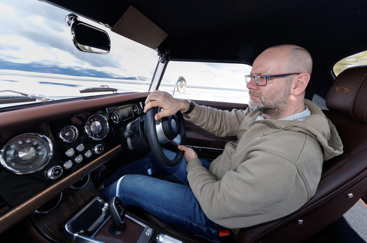Morgan Supersport 2025 Review conduite intérieure 052