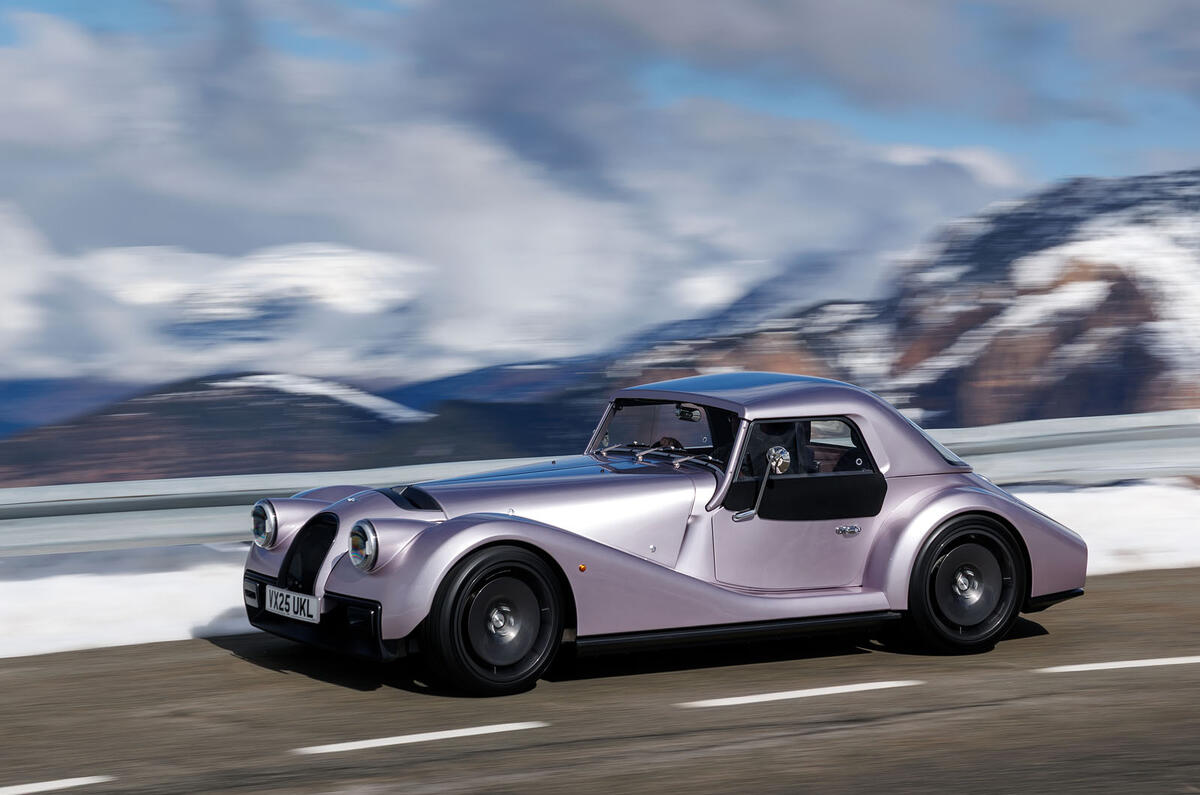 Morgan Supersport 2025 Review pan 003